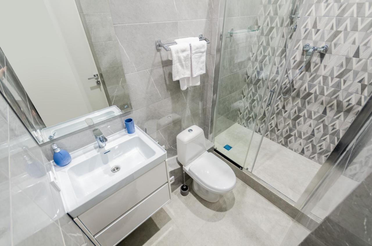 View Smart Apartment Kvartet Railway Station 4D Kyiv Exterior photo